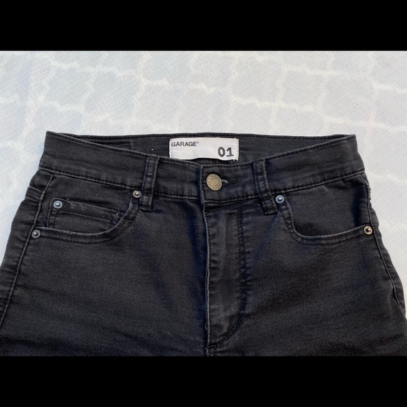 GARAGE SIZE 01 BLACK JEANS - Picture 2 of 3